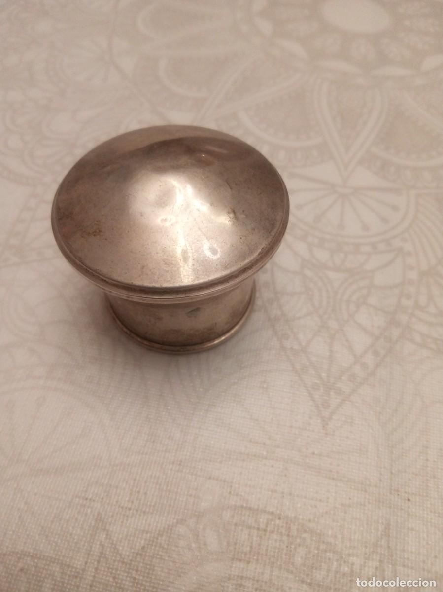 Antig&uuml;edades: Tapon de recipiente de Plata de Ley - Foto 1