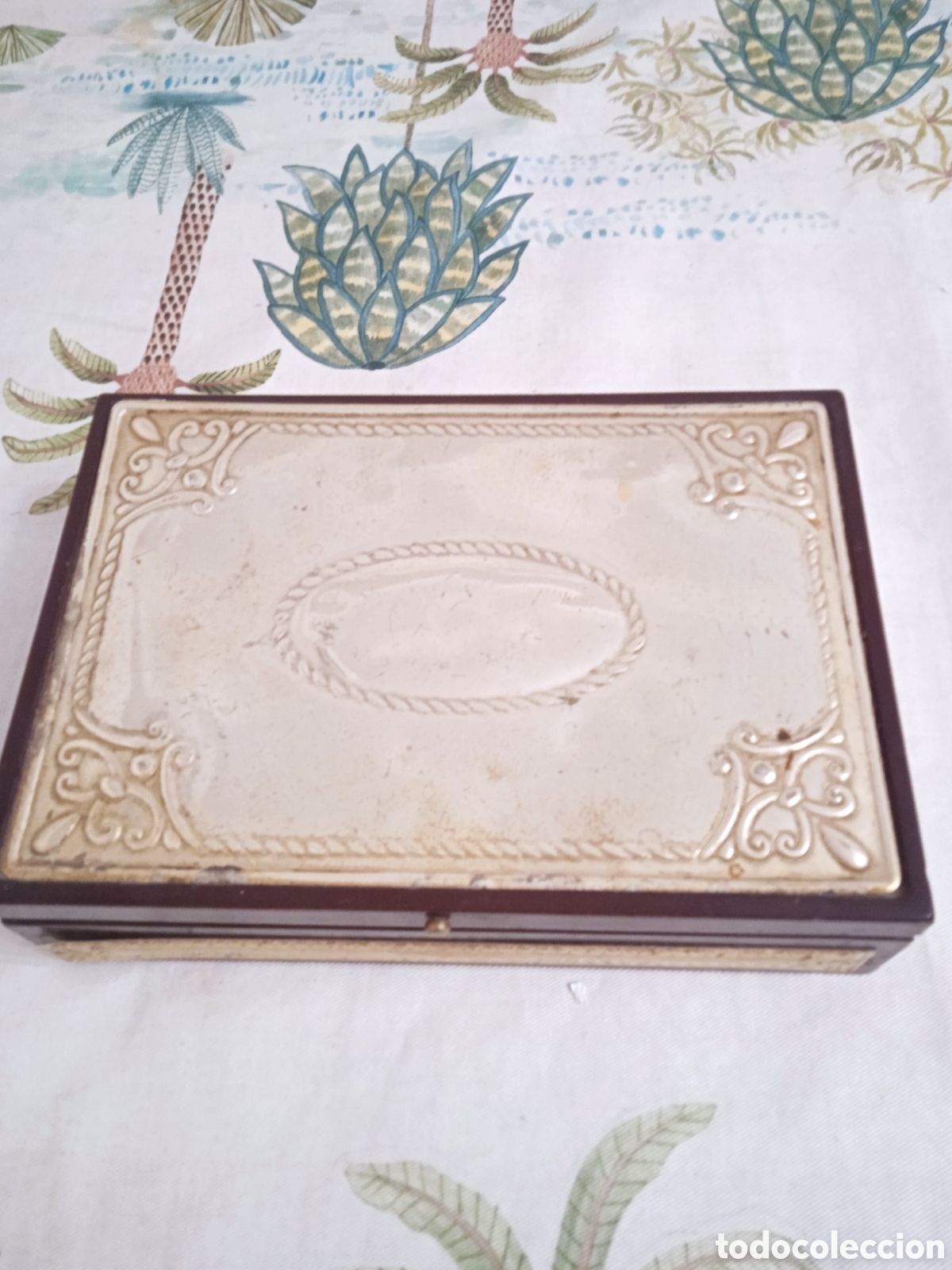 Antig&uuml;edades: Caja de plata - Foto 1