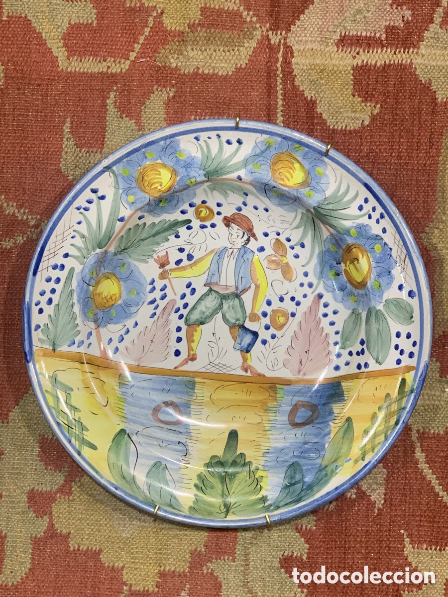 Antig&uuml;edades: Plato de cer&aacute;mica de Manises. - Foto 1
