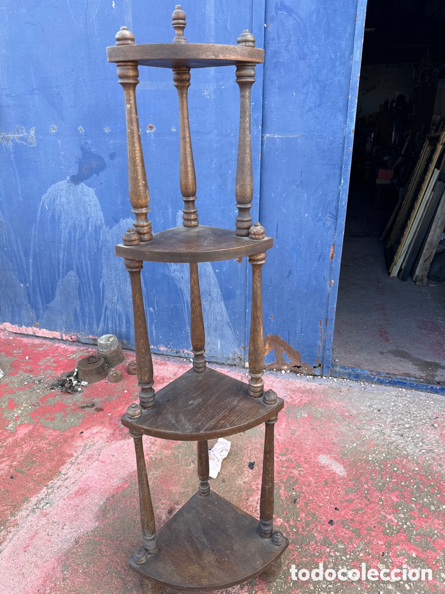 Antig&uuml;edades: Rinconera de madera antigua - Foto 1