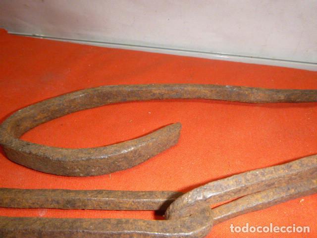 Antig&uuml;edades: LLARES CHIMENEA FORJA SIGLLO XVIII - Foto 4
