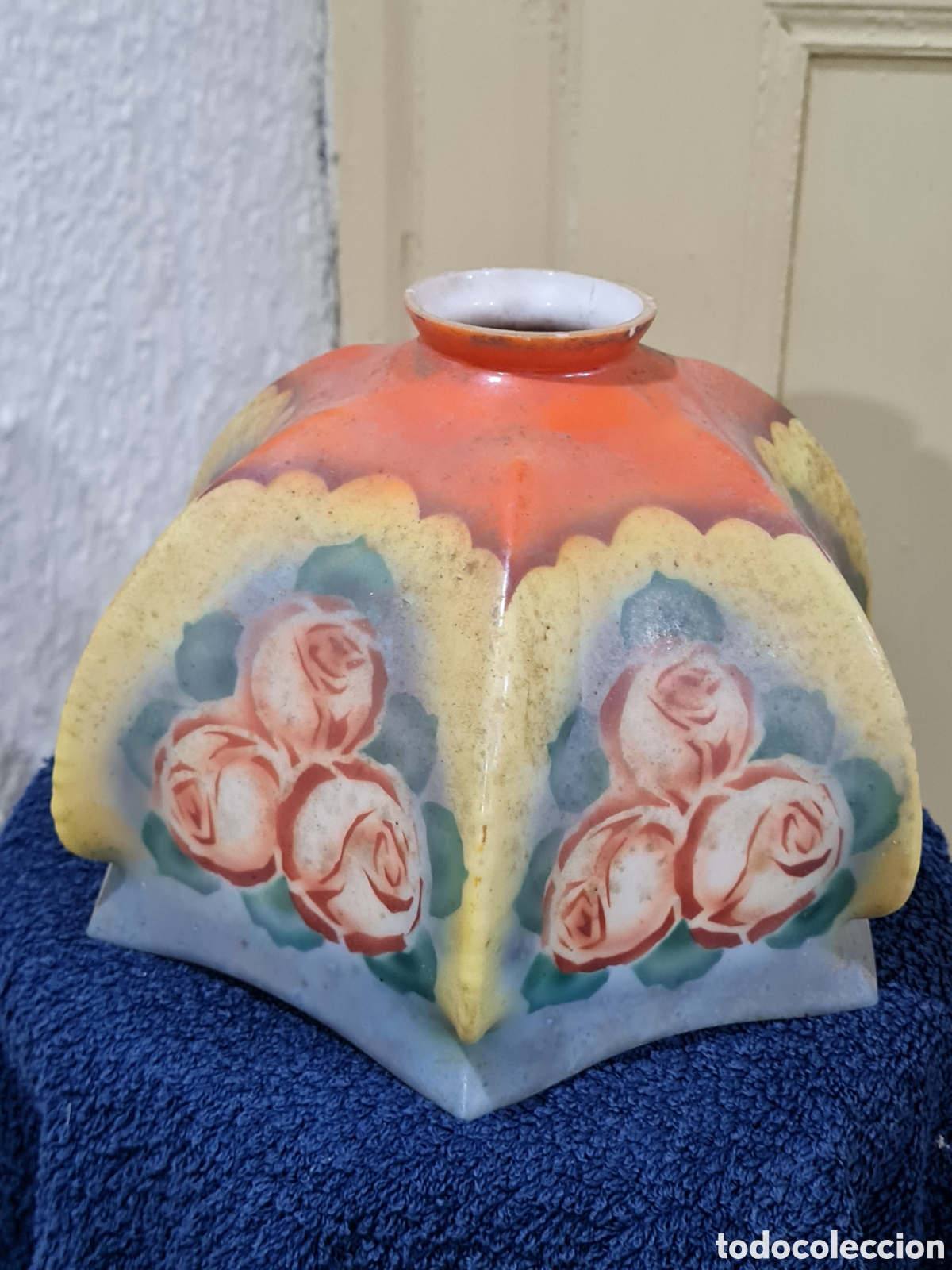 Antig&uuml;edades: Antigua tulipa de opalina pintada - Foto 1