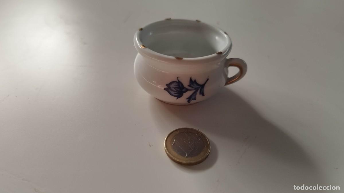 Antig&uuml;edades: Orinal bac&iacute;n miniatura recuerdo de Le&oacute;n - Foto 3