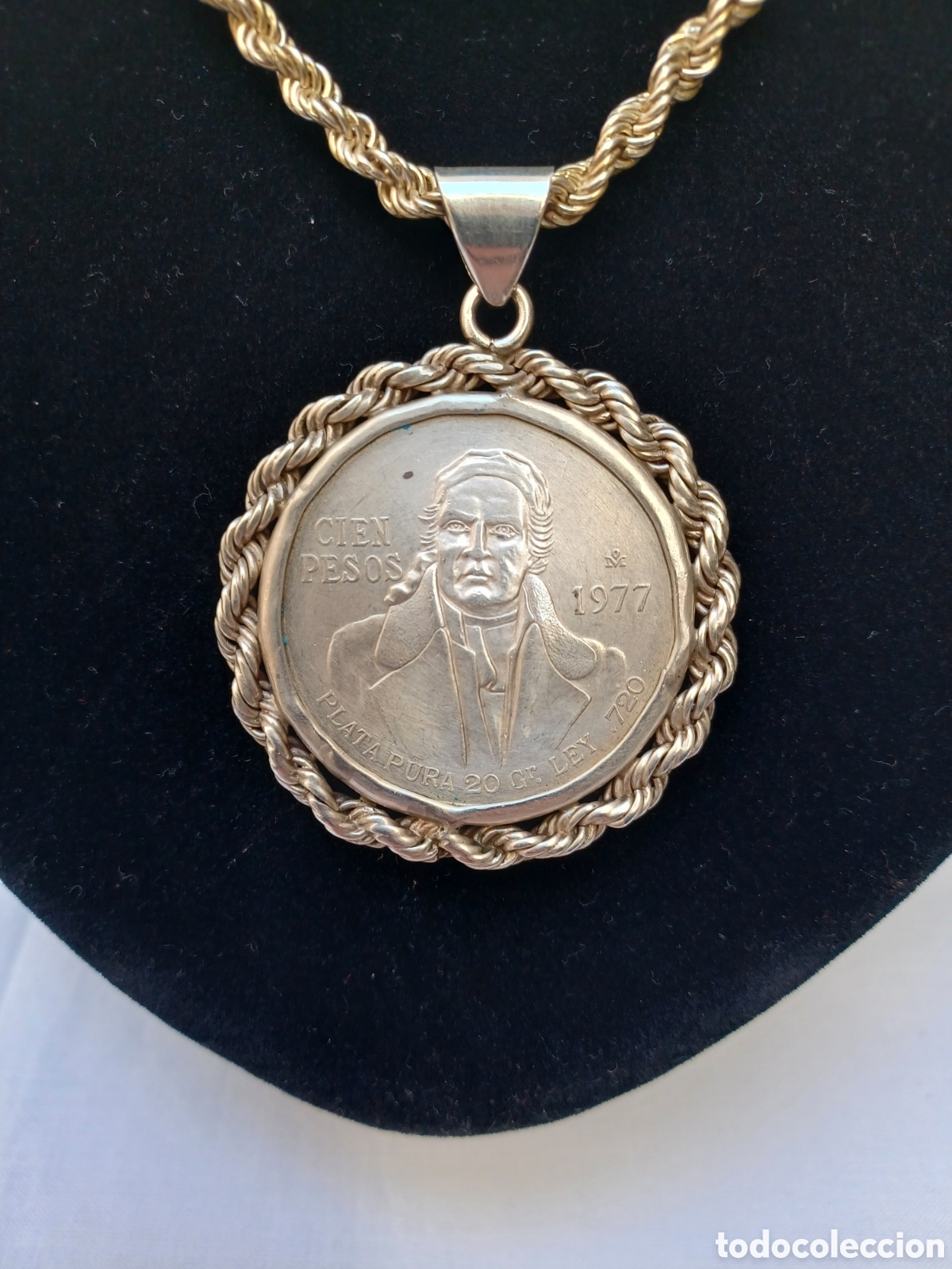 Antig&uuml;edades: Cadena con medalla de plata de M&eacute;xico. 88gr - Foto 4