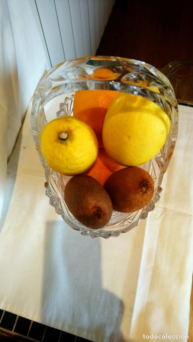Antig&uuml;edades: frutero cristal tallado - Foto 2