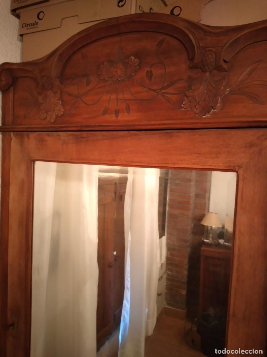 Antig&uuml;edades: Armario modernista de madera - Foto 2