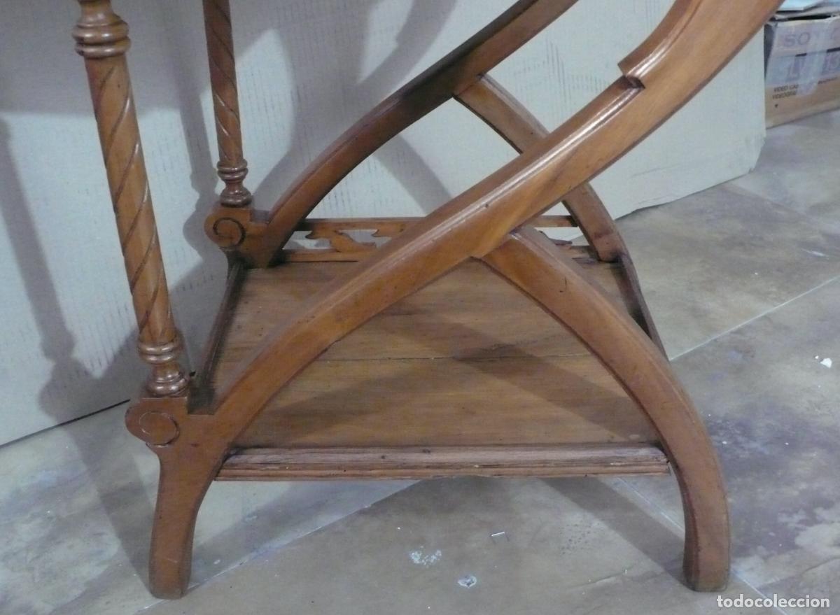 Antig&uuml;edades: mueble costurero de madera - Foto 2