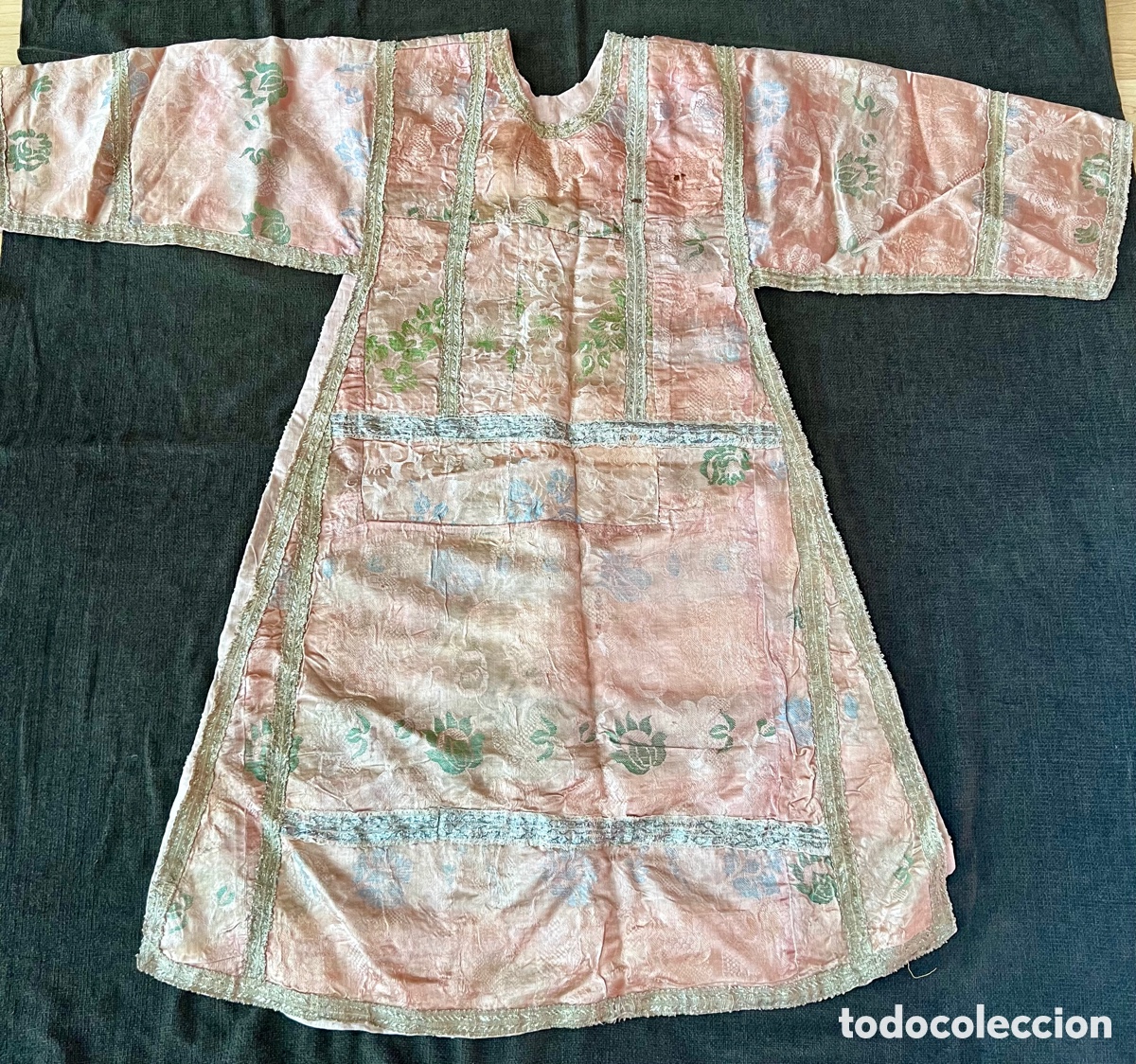 Antig&uuml;edades: Casulla Religiosa Antigua - Foto 1