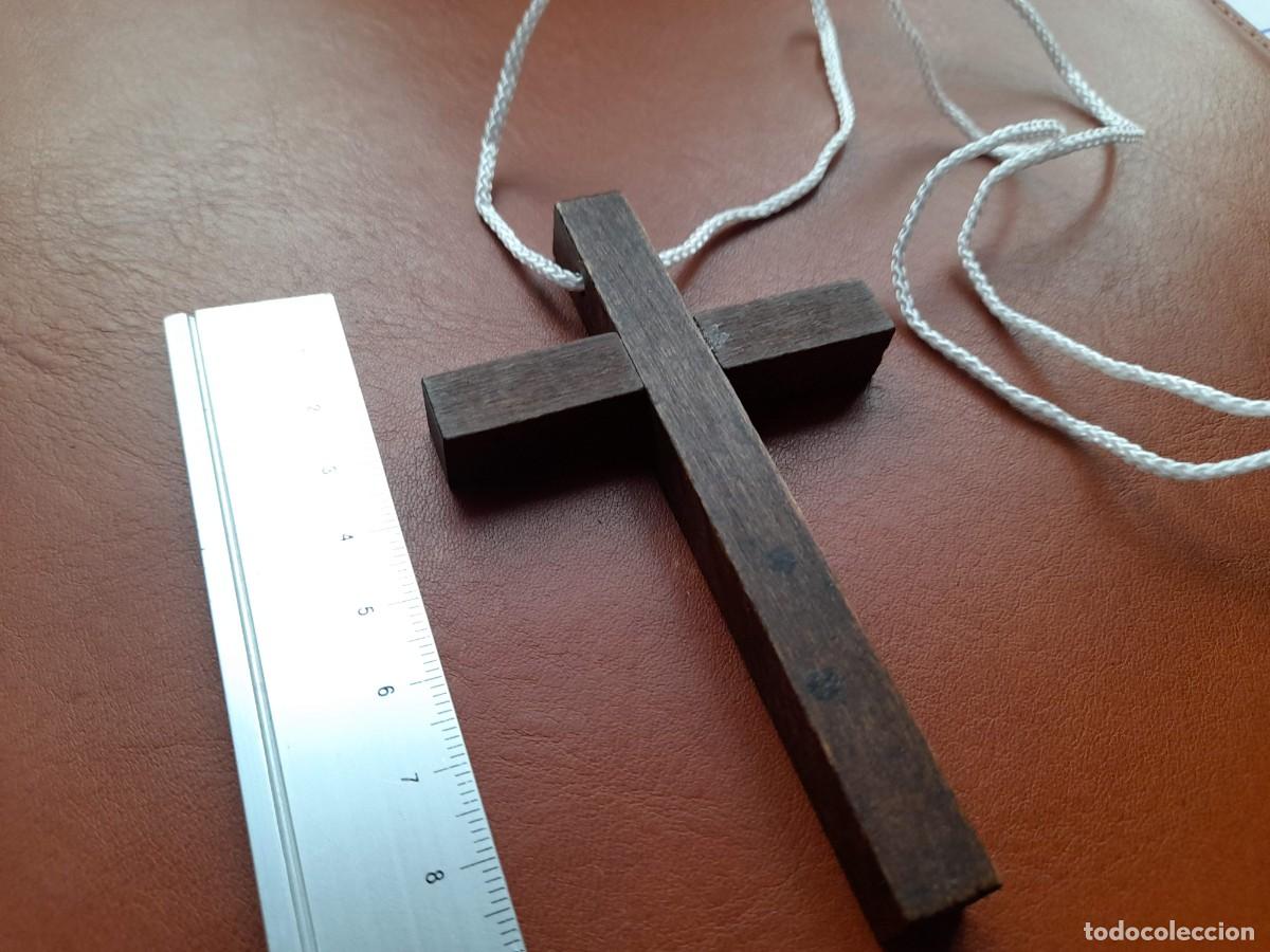 Antig&uuml;edades: Cruz de madera - Foto 3