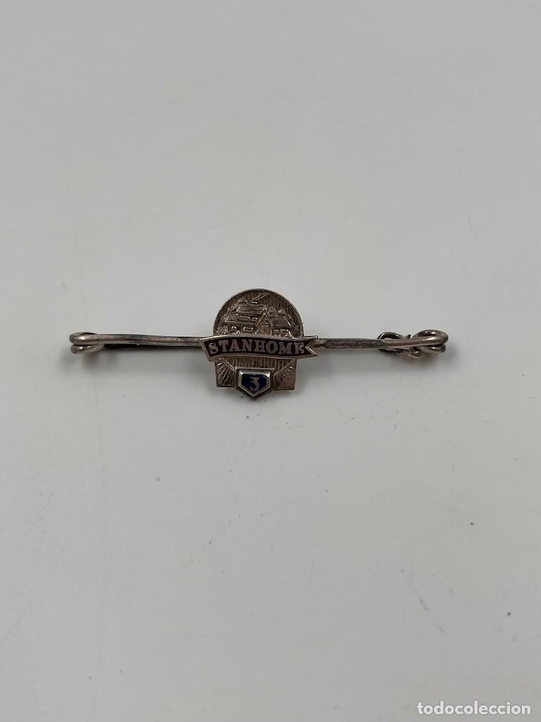Antiquit&eacute;s: Antiguo broche pisacorbatas de vendedor de plata de Stanhome nivel 3