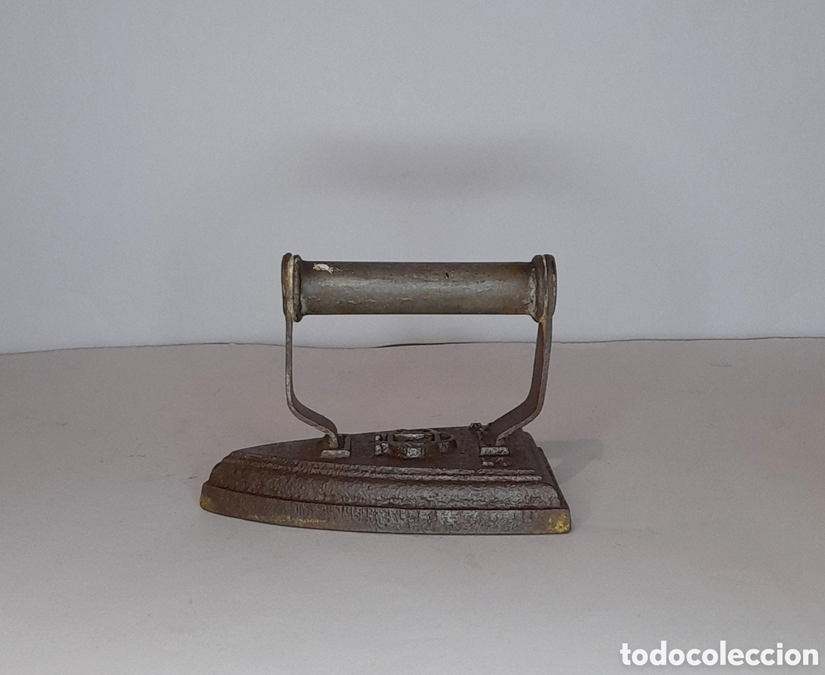 Antig&uuml;edades: Plancha antigua de hierro. - Foto 3
