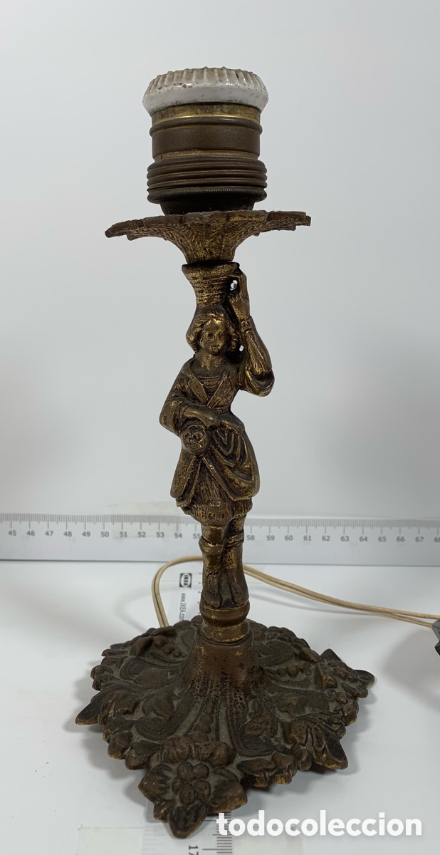 Antig&uuml;edades: 01_L&aacute;mpara mujer con cesta en la cabeza - Foto 1