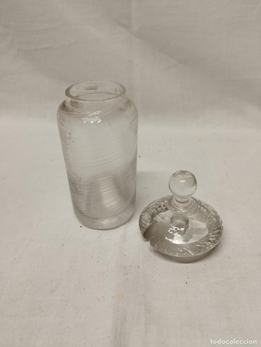 Antig&uuml;edades: FRASCO ANTIGUO DE CRISTAL CON TAPE - Foto 2