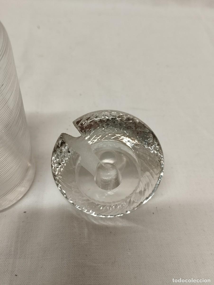 Antig&uuml;edades: FRASCO ANTIGUO DE CRISTAL CON TAPE - Foto 4