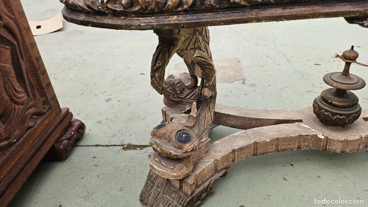 Antig&uuml;edades: mesa tallada con formas de dragones, sin tapa - Foto 3