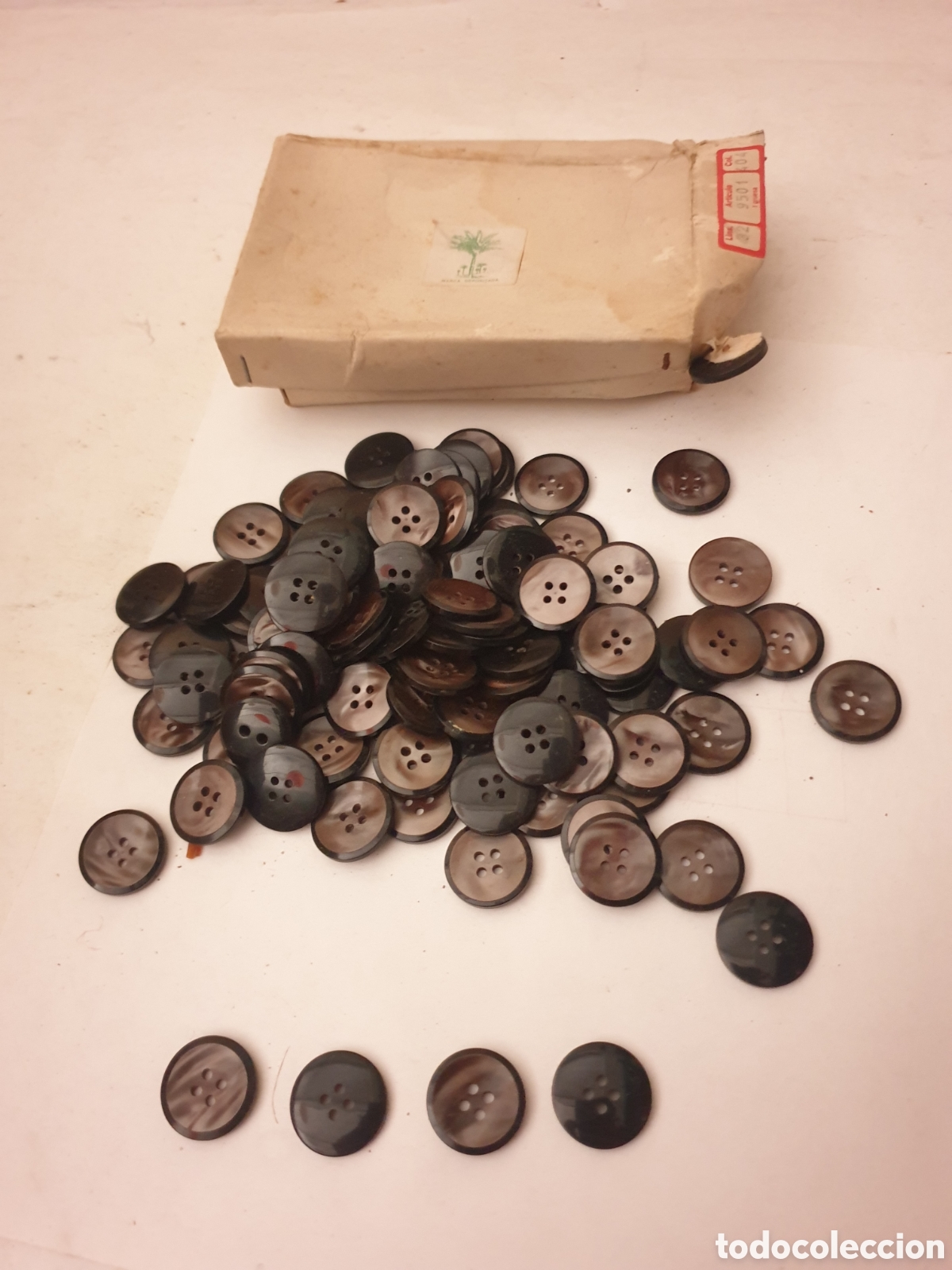 Antig&uuml;edades: CAJA BOTONES - Foto 3