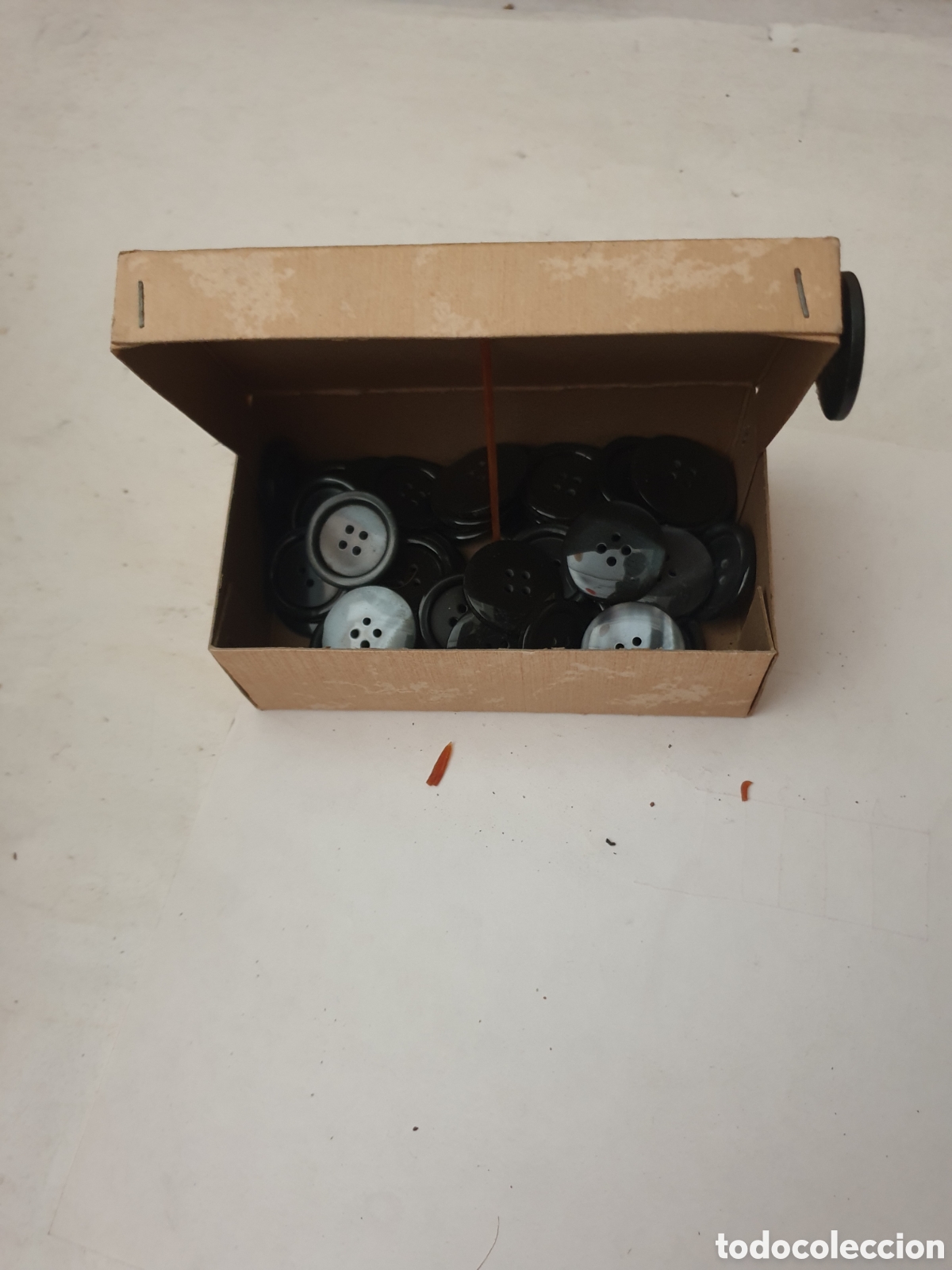 Antig&uuml;edades: CAJA BOTONES NEGROS - Foto 4
