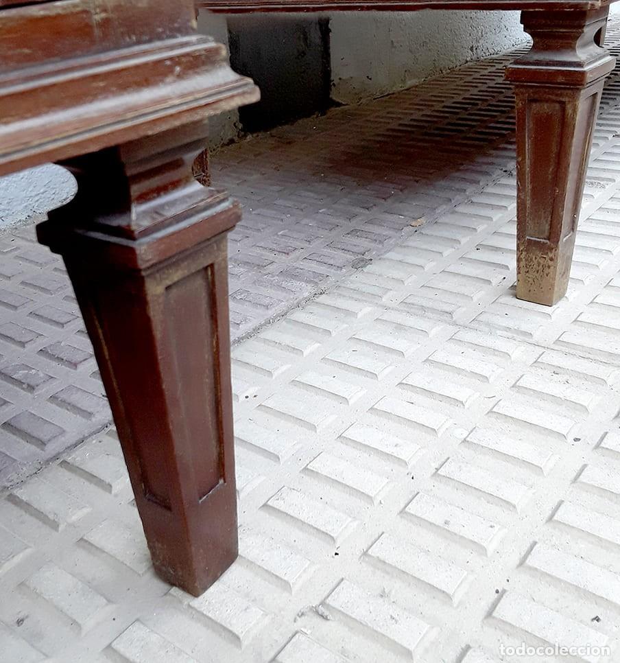 Antig&uuml;edades: 2 vitrinas expositoras estilo Luis XVI con marqueteria - Foto 5