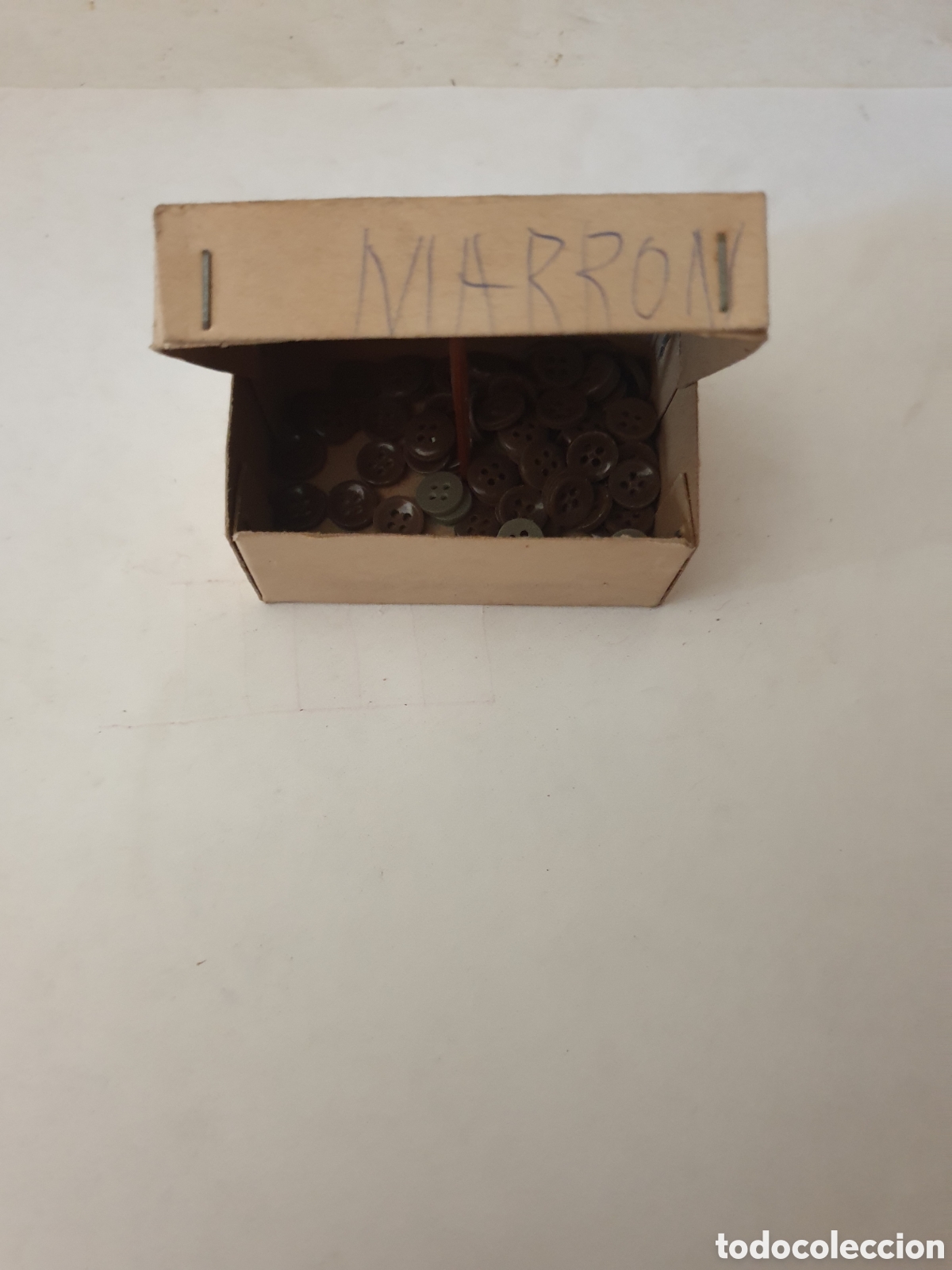 Antig&uuml;edades: BOTONES MARRONES. ( X. UNID. 1&euro;) - Foto 3