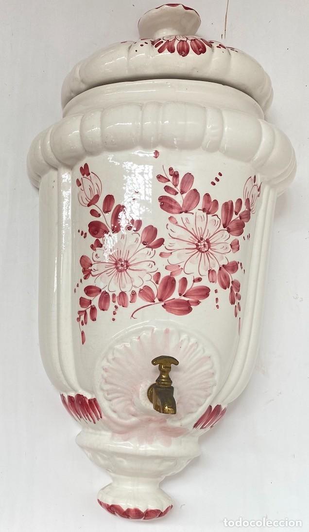 Oggetti Antichi: AGUAMANIL ANTIGUA FUENTE DE PARED DE PORCELANA ANTIGUA DECORATIVA MUY BONITA