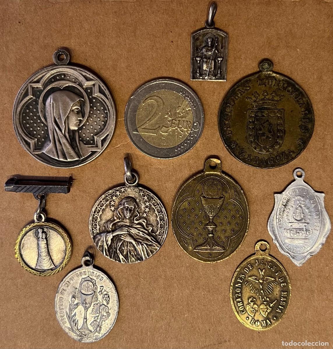 Antig&uuml;edades: Lote de medallas religiosas - Foto 1
