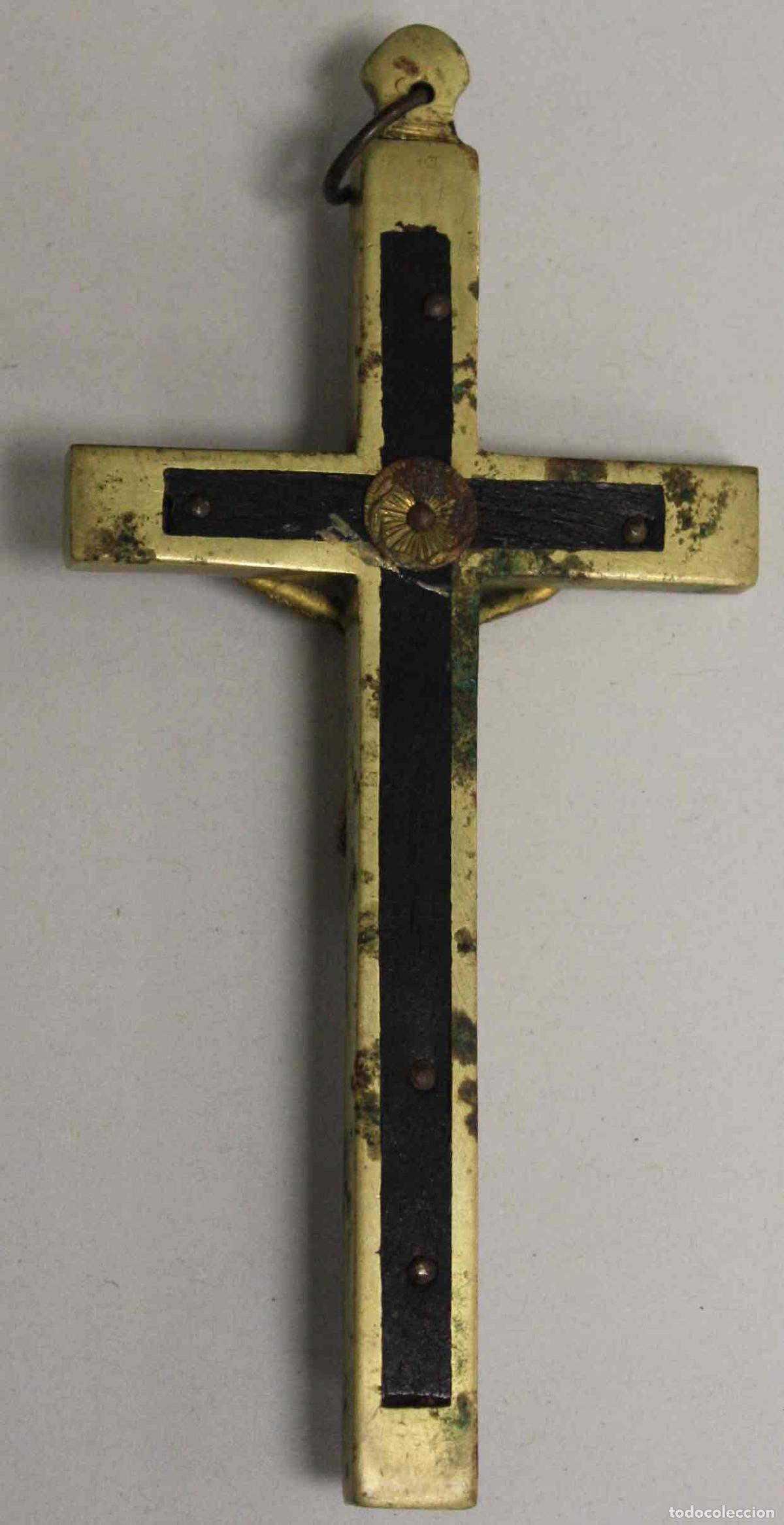 Antig&uuml;edades: CRUCIFIJO ANTIGUO EN BRONCE. - Foto 2