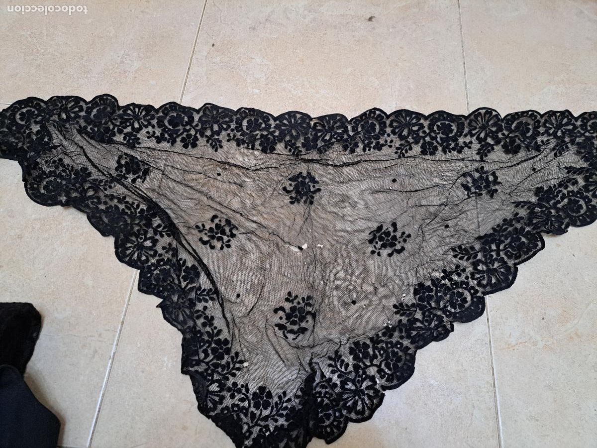 Antig&uuml;edades: Antigua mantilla - Foto 1