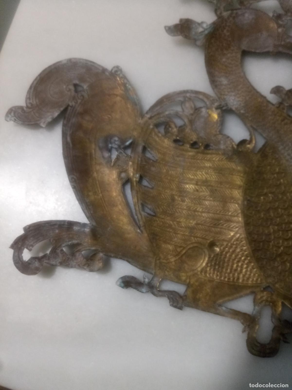 Antig&uuml;edades: PLACA DE LAT&Oacute;N DECORATIVA - CISNES - Foto 17