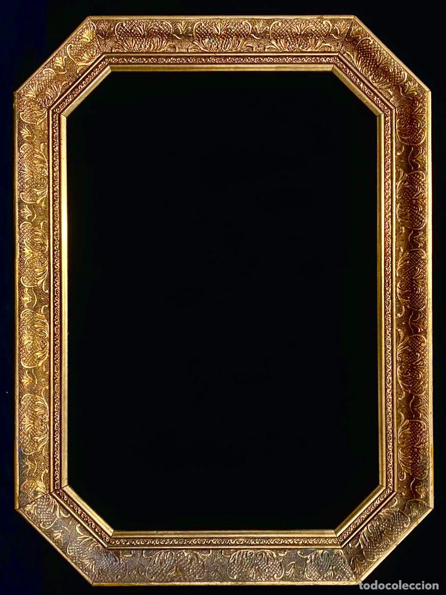 Antig&uuml;edades: Marco octogonal de madera con tonos en oro y bronce 79,58 cm - Foto 1