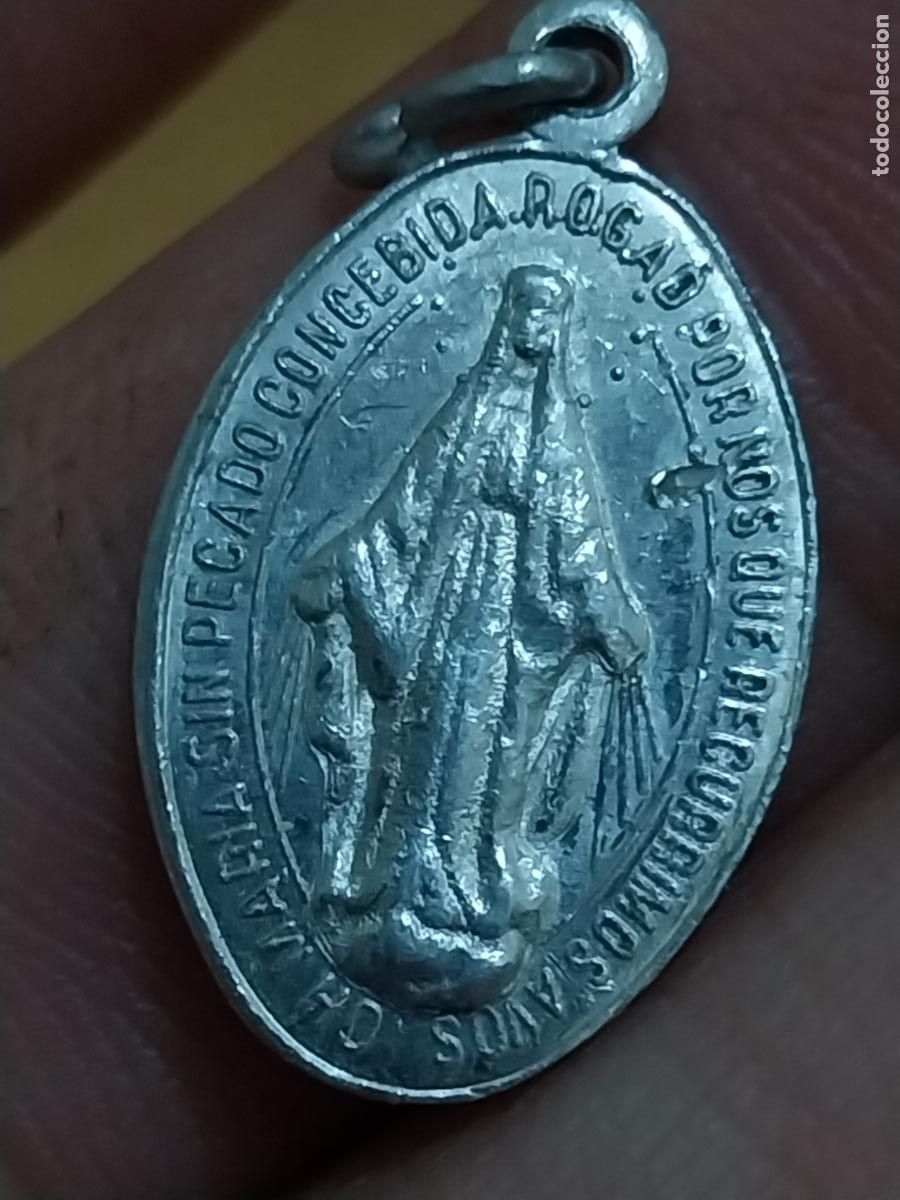 Antig&uuml;edades: INMACULADA MEDALLA ALUMINIO 2,2CM ALTO - Foto 1