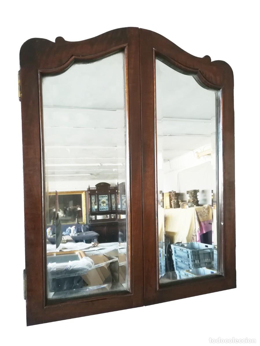 Antig&uuml;edades: ESPEJO TRIPTICO CON CRISTAL BISELADO ANTIGUO - Foto 1