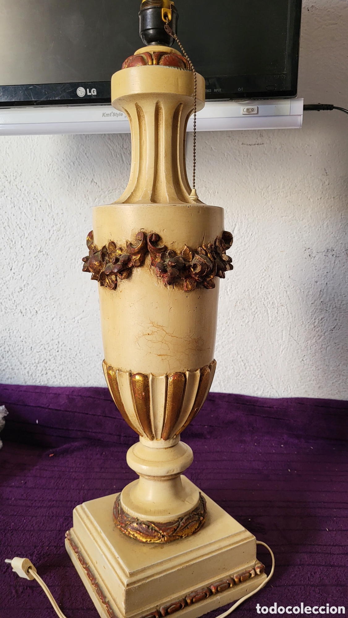 Antig&uuml;edades: Lampara antigua madera policromada - Foto 1