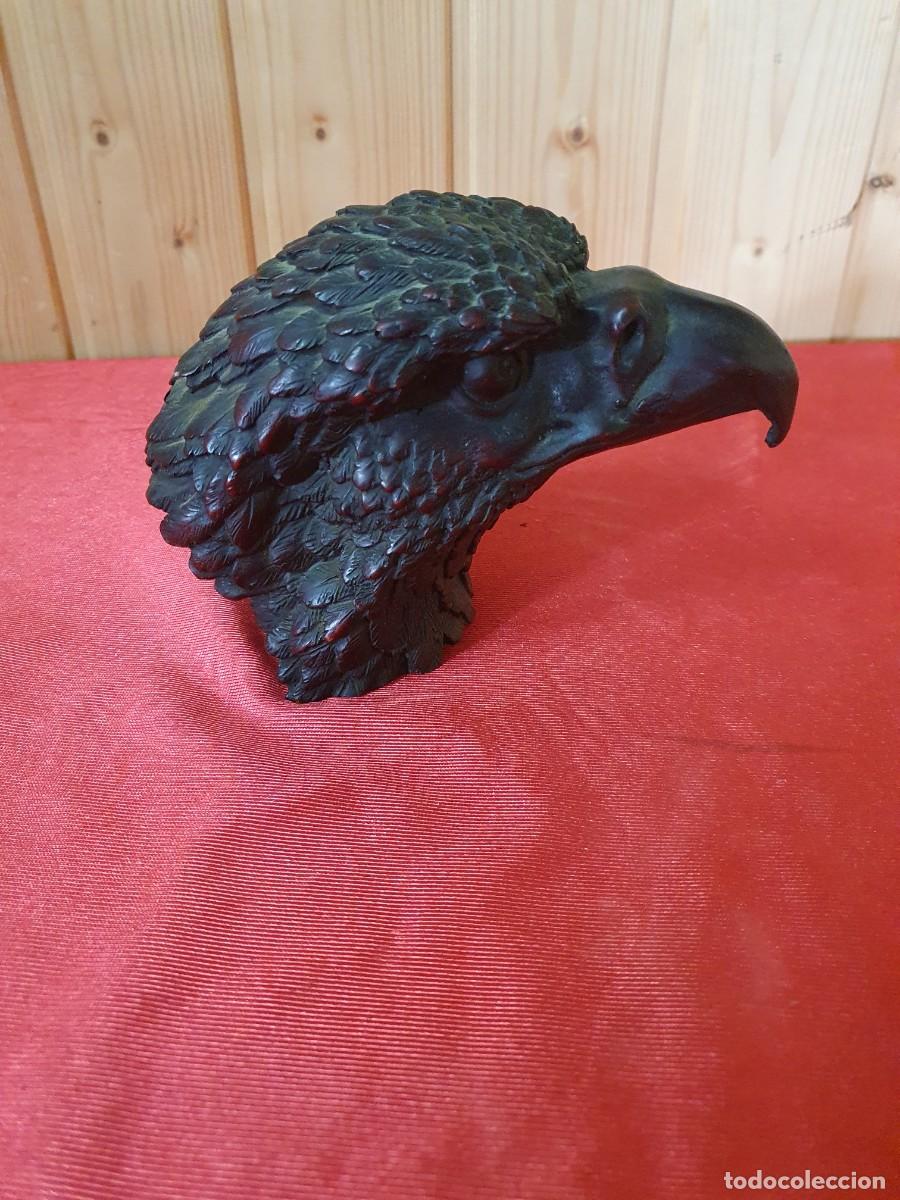 Antig&uuml;edades: Figura cabeza de &aacute;guila - Foto 1