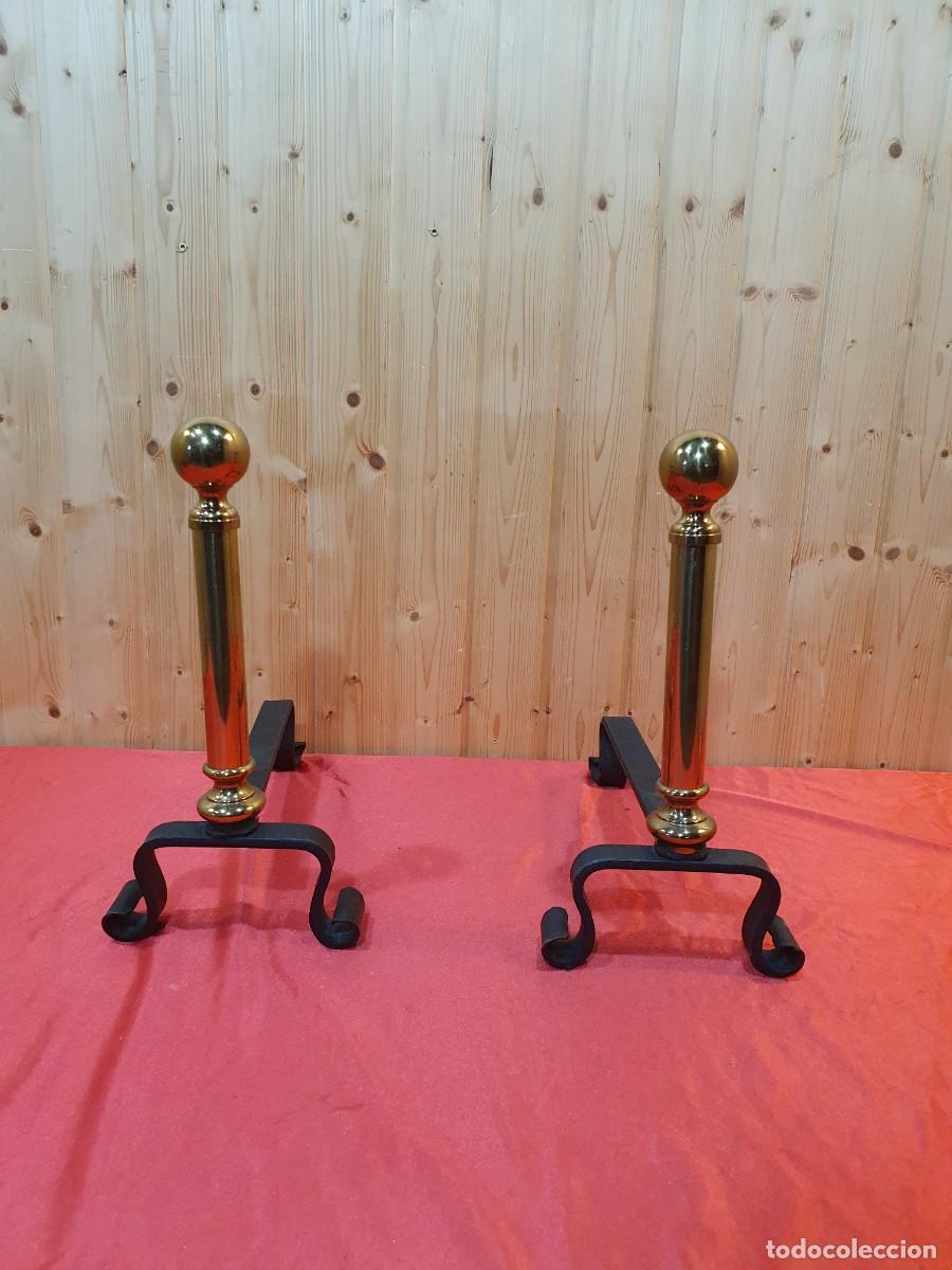 Antig&uuml;edades: Morillos chimenea laton - Foto 1