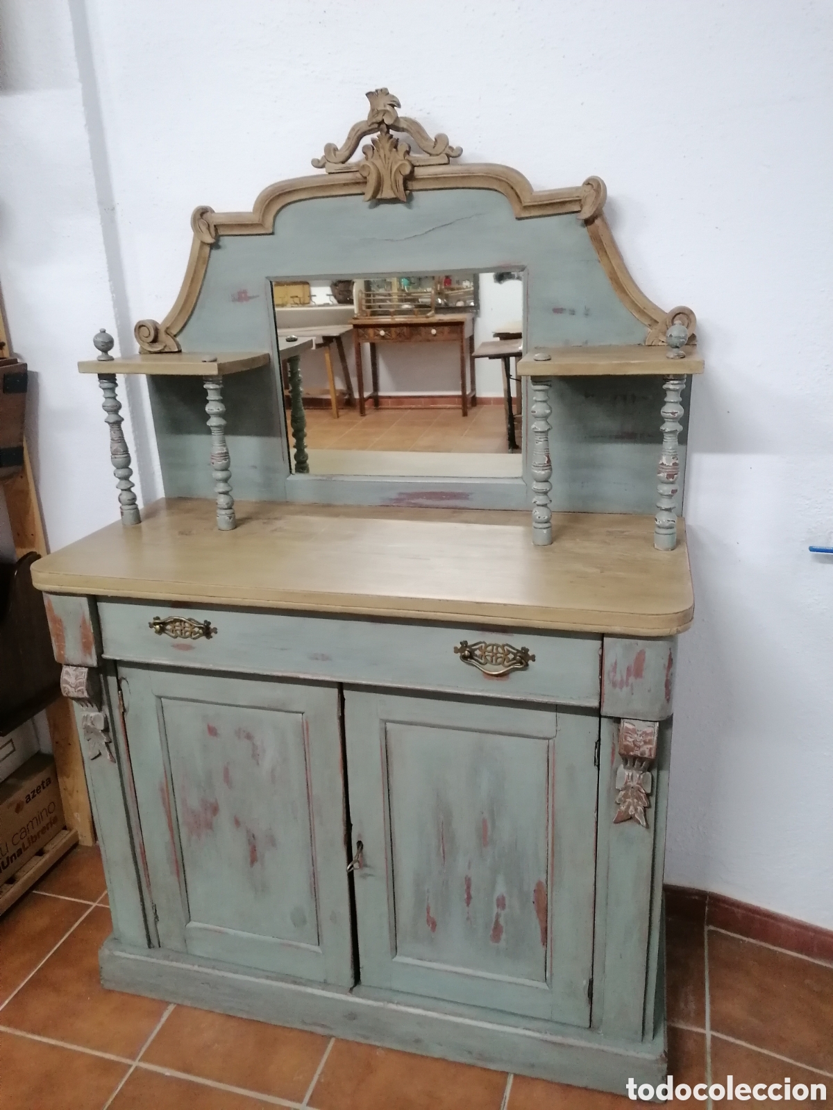Antig&uuml;edades: Aparador ingl&eacute;s antiguo - Foto 3