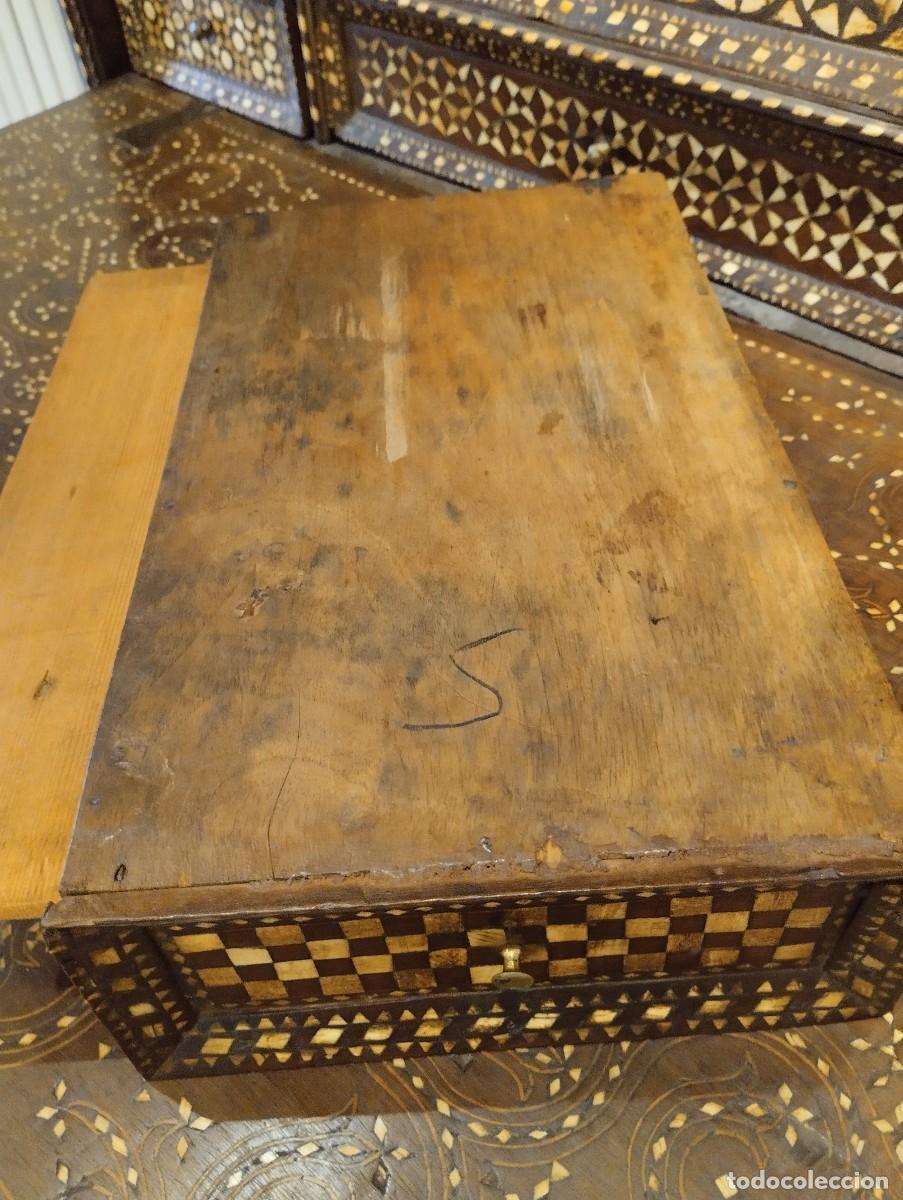 Antig&uuml;edades: Bargue&ntilde;o taracea siglo XVI - Foto 20