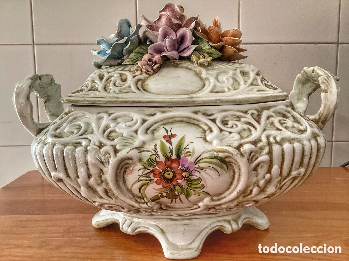 Antig&uuml;edades: Grande &ldquo; sopera&rdquo; o &ldquo; centro de Mesa estilo CAPODIMONTE. - Foto 1