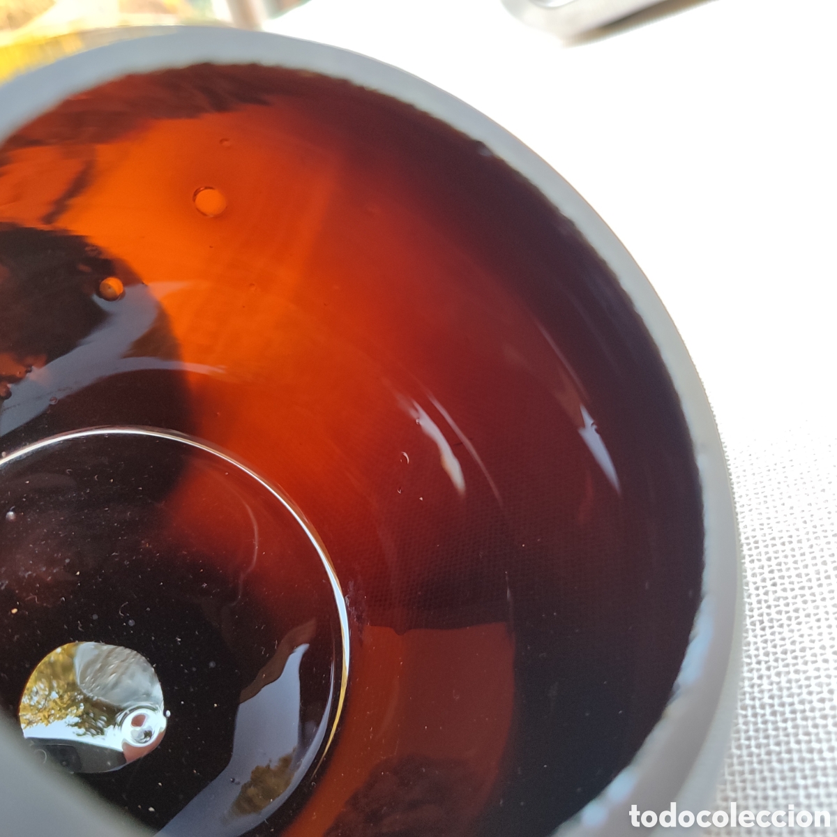 Antig&uuml;edades: Pareja 2 jarrones cristal opalina negro bola - Foto 2