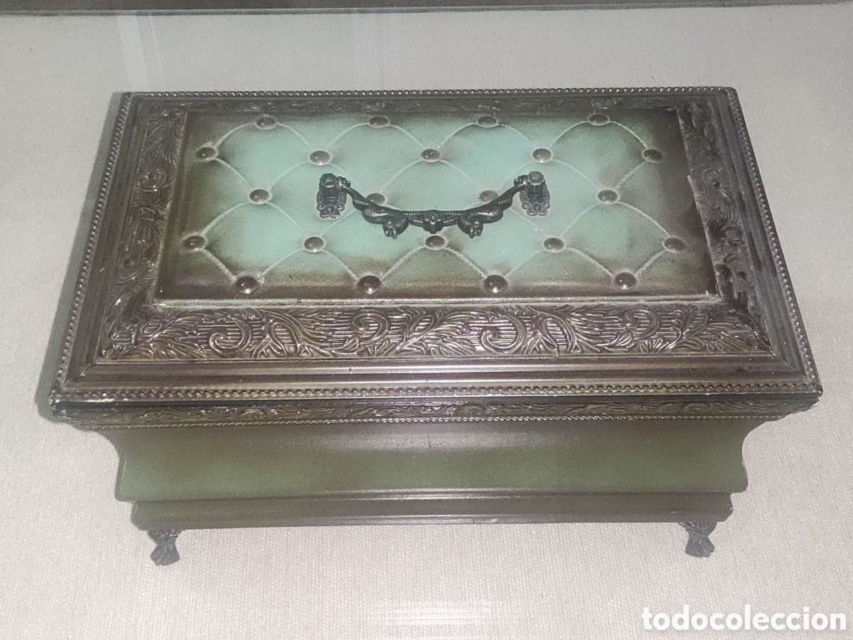 Antig&uuml;edades: Antigua Caja,, Cofre,, Joyero..?? - Foto 2