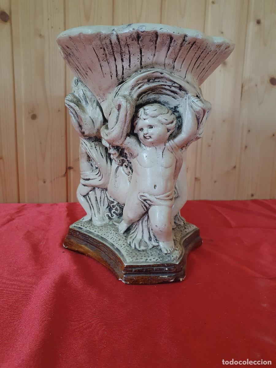 Antig&uuml;edades: Porta velas querubines en estuco - Foto 1