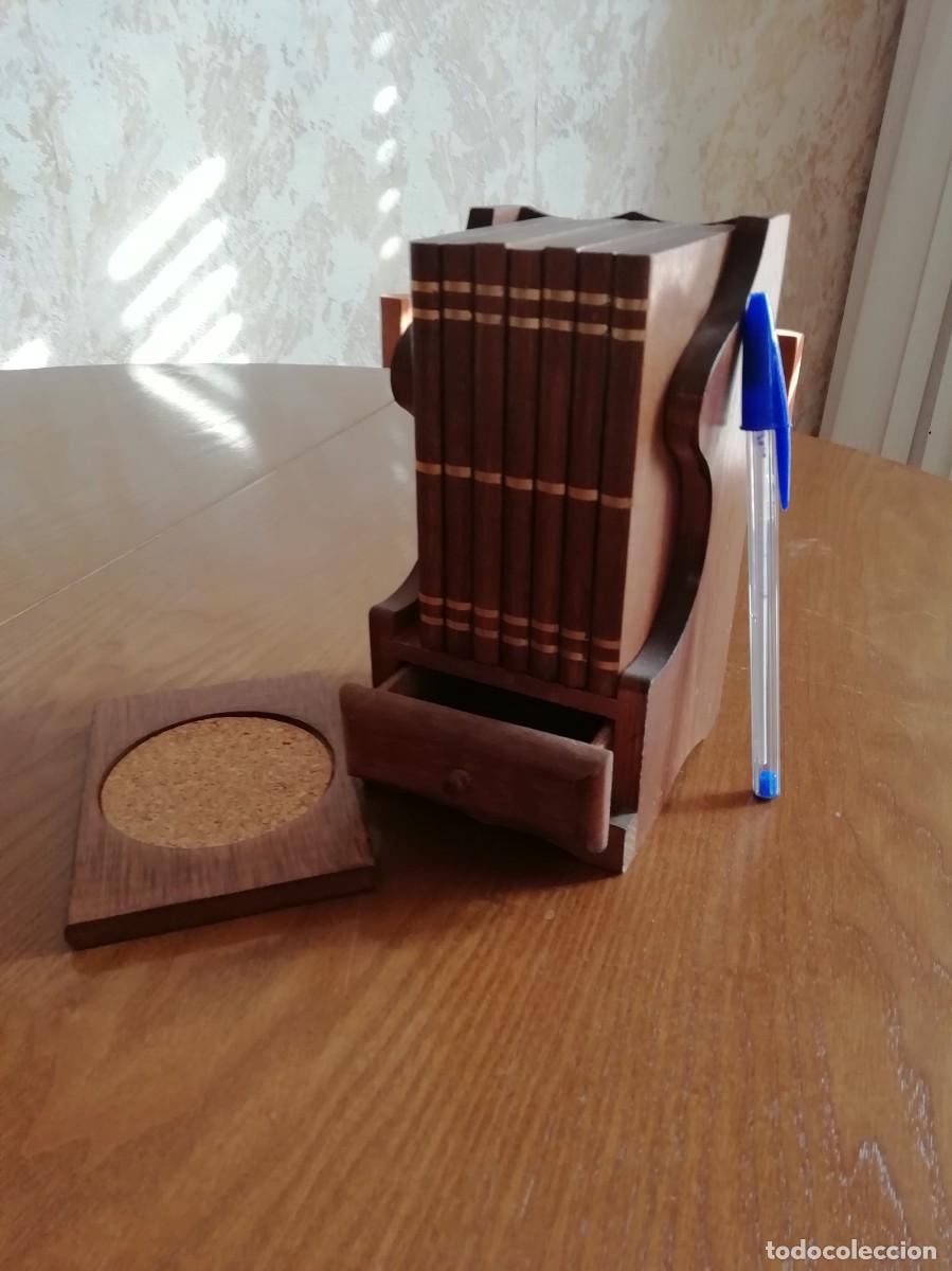 Antig&uuml;edades: Posa vasos de madera con caja de dise&ntilde;o - Foto 1
