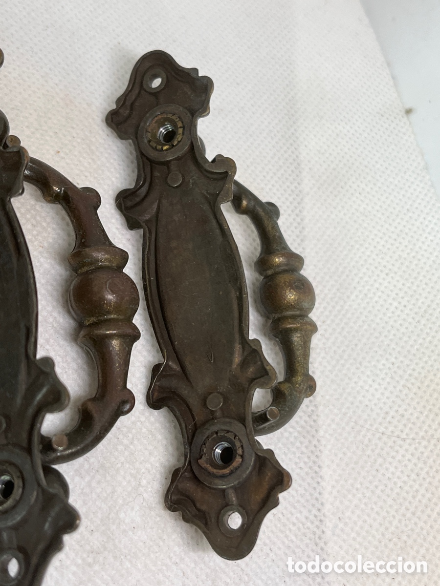 Antig&uuml;edades: 3 AGARRADORES DE BRONCE - Foto 7