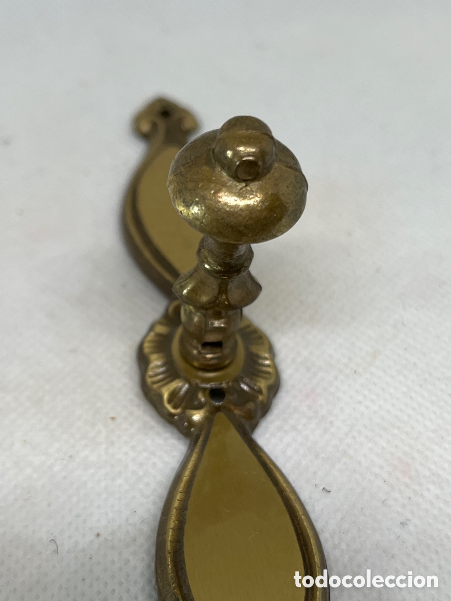 Antig&uuml;edades: TIRADOR DE BRONCE - Foto 2