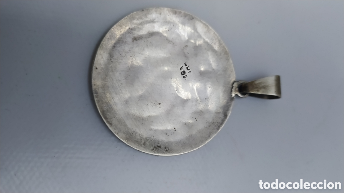 Antig&uuml;edades: Medall&oacute;n plata y oro quetzal - Foto 3