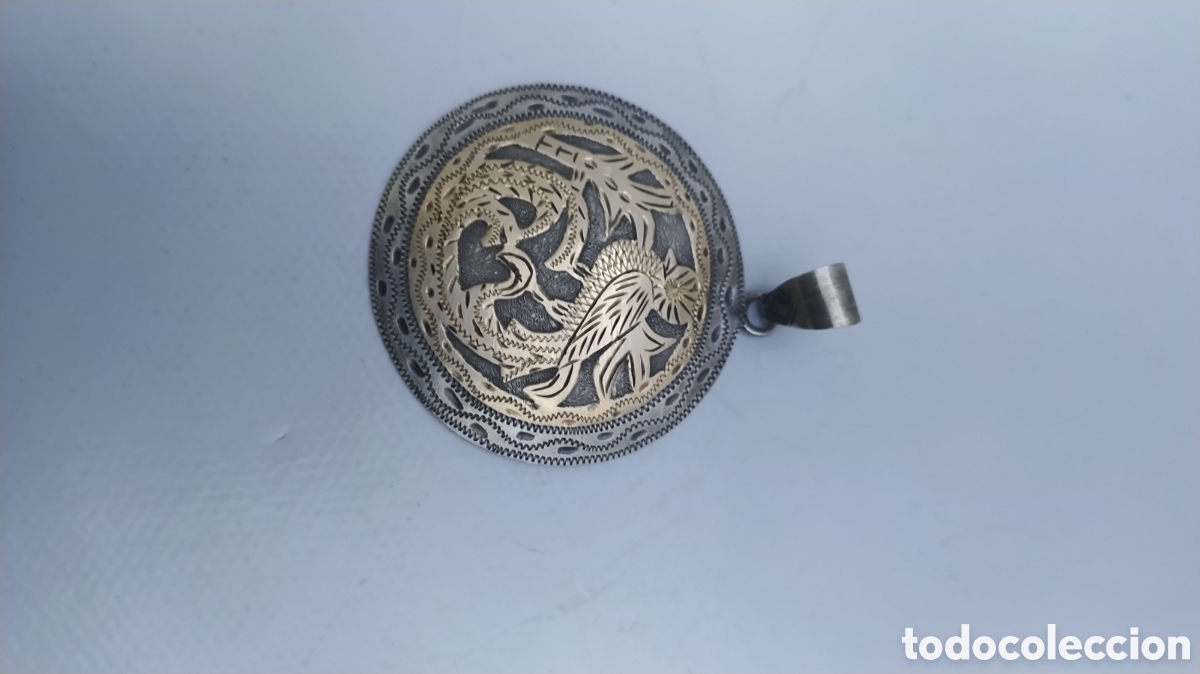 Antig&uuml;edades: Medall&oacute;n plata y oro quetzal - Foto 1