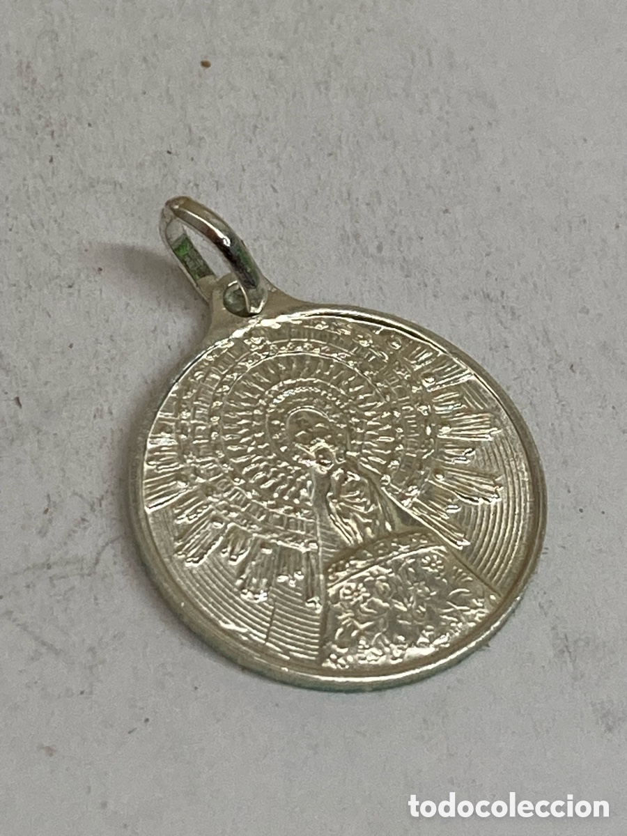 Antig&uuml;edades: Medalla de plata religiosa C152 - Foto 1