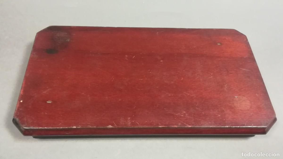 Antig&uuml;edades: BASE O PEANA DE MADERA RECTANGULAR TONO ROJIZO OSCURO - Foto 6