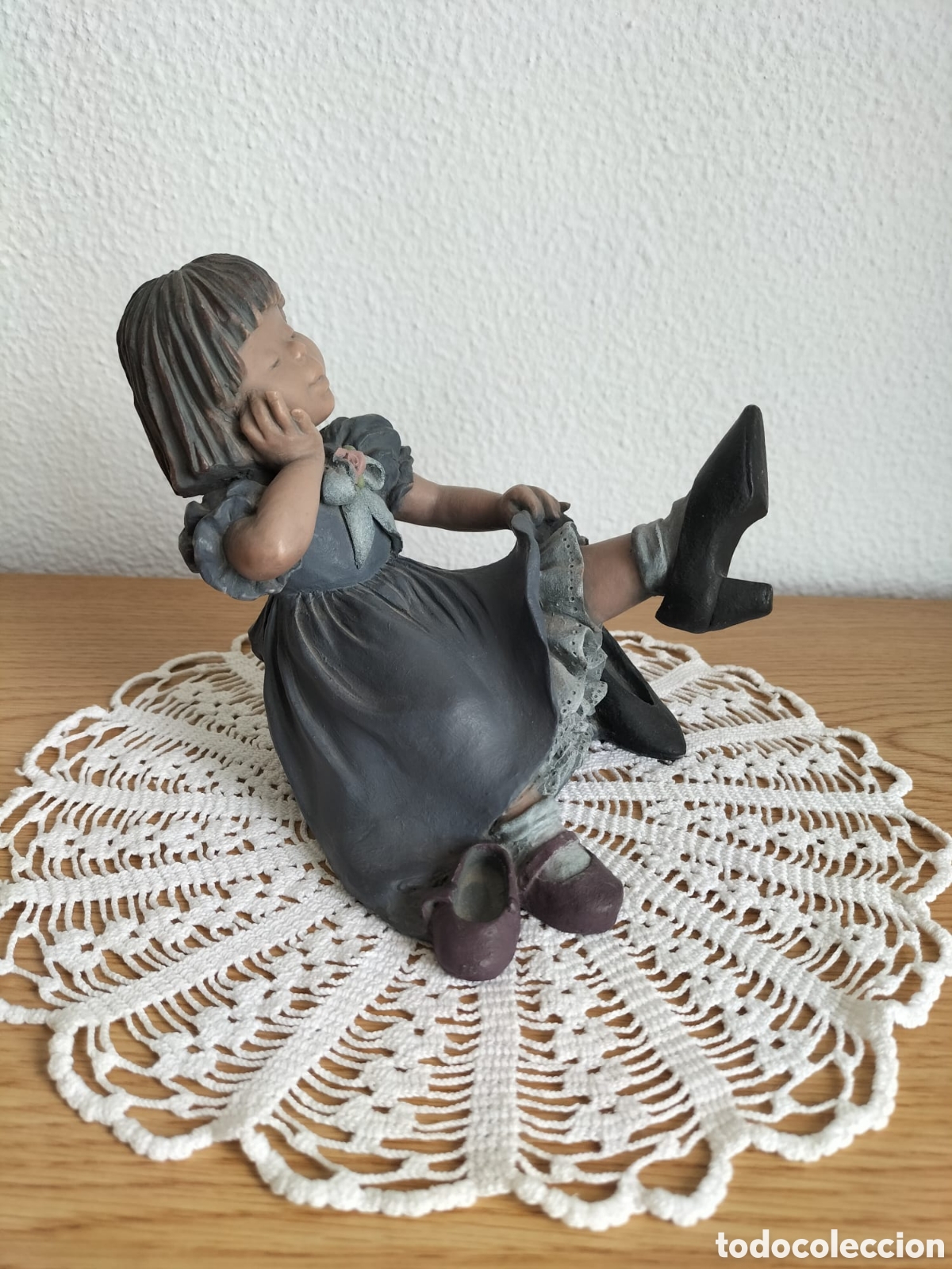 Antig&uuml;edades: Figura infantil &rdquo;Elisa&rdquo; - Foto 2
