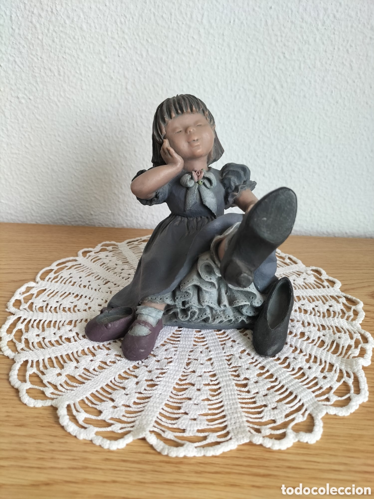 Antig&uuml;edades: Figura infantil &rdquo;Elisa&rdquo; - Foto 1