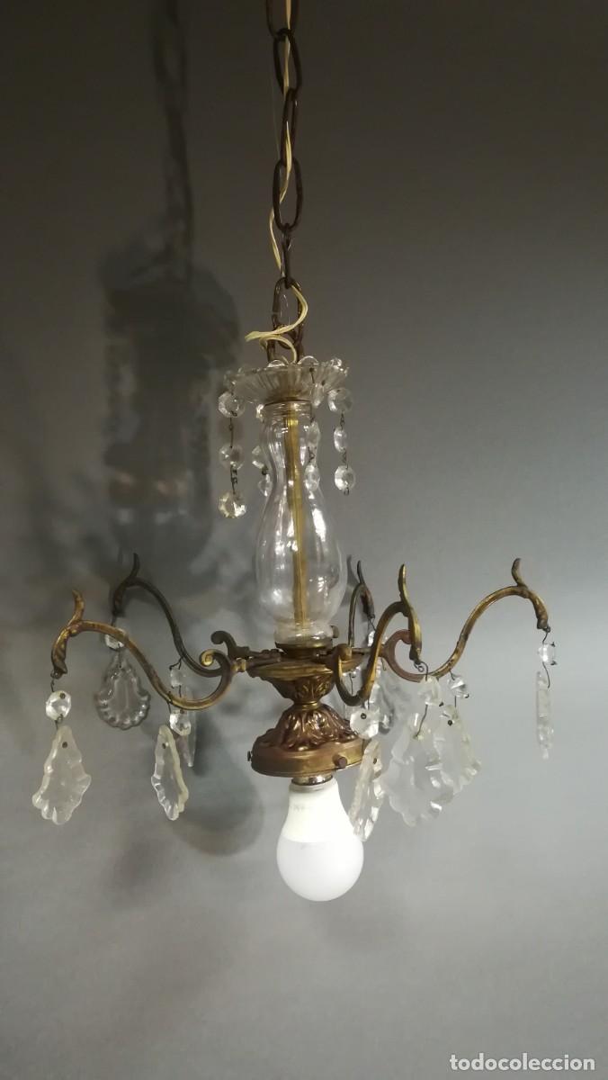 Antig&uuml;edades: LAMPARA DE TECHO PEQUE&Ntilde;A DE BRONCE Y CRISTAL - Foto 1